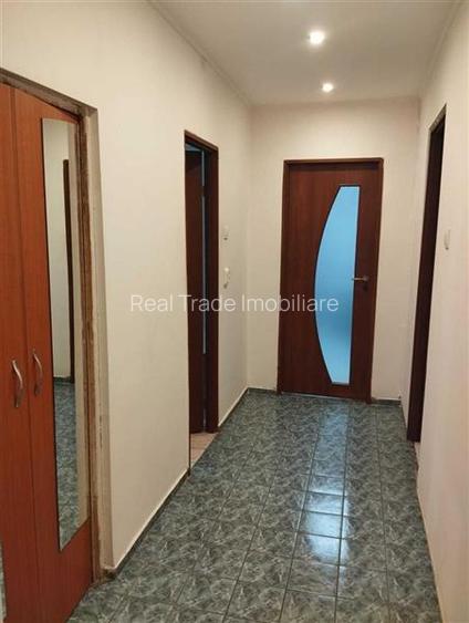 Apartament 2 camere decomandat Centrul Civic- Toamnei - 7