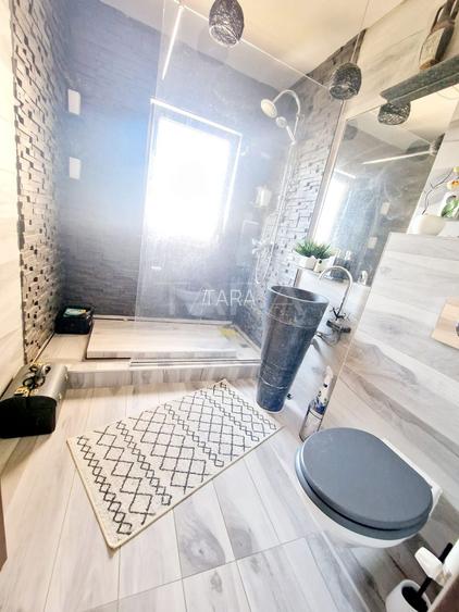 Casă modernă, mobilată, cu priveliște superbă – zona Vivo, Florești - 5