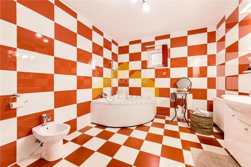 Casa de vanzare in orasul Nadlac - 23