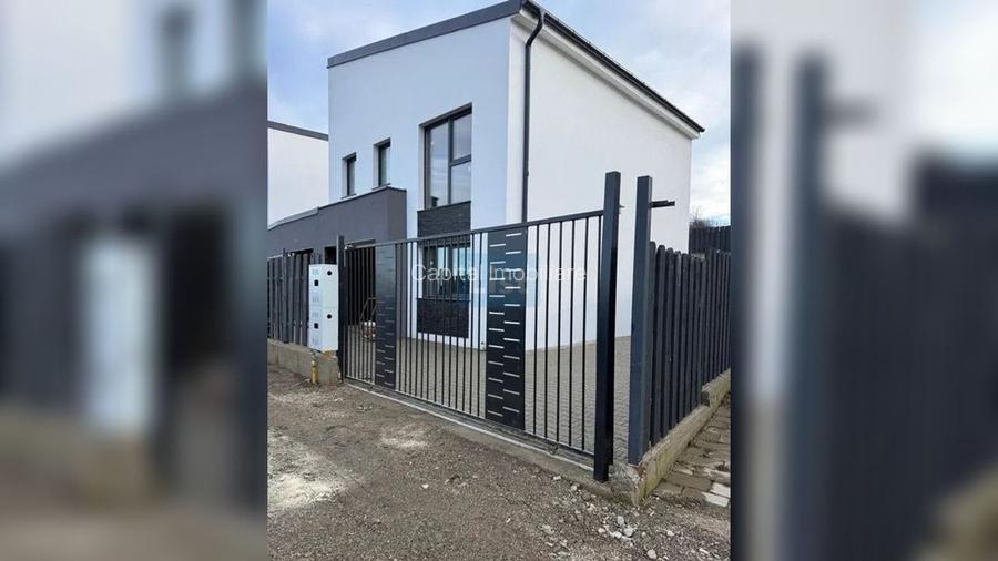 Case cu arhitectura nordica, panouri fotovoltaice, central Dezmir - 6
