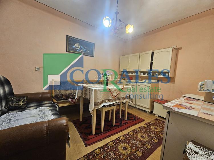 Casa Individuala, la intrarea in Ghiroda, CF de TM. Gradina generoasa - 7