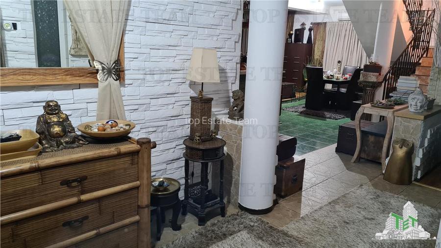 Super afacere, vila cu aspect de conac cu spatii moderne dar si clasice antichiz - 11