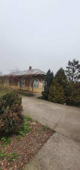 Casa de vanzare cu teren 1541 mp. - 2