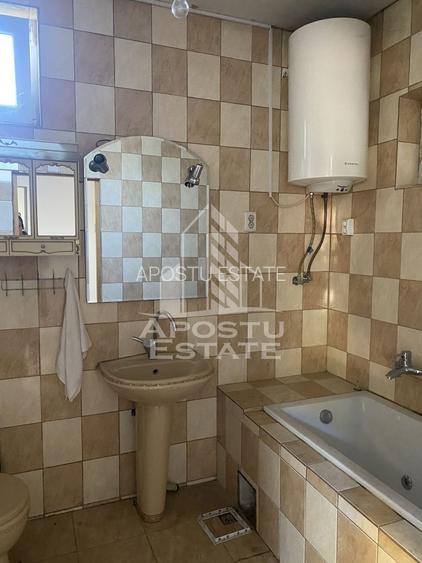 Doua case in aceeași curte - 7