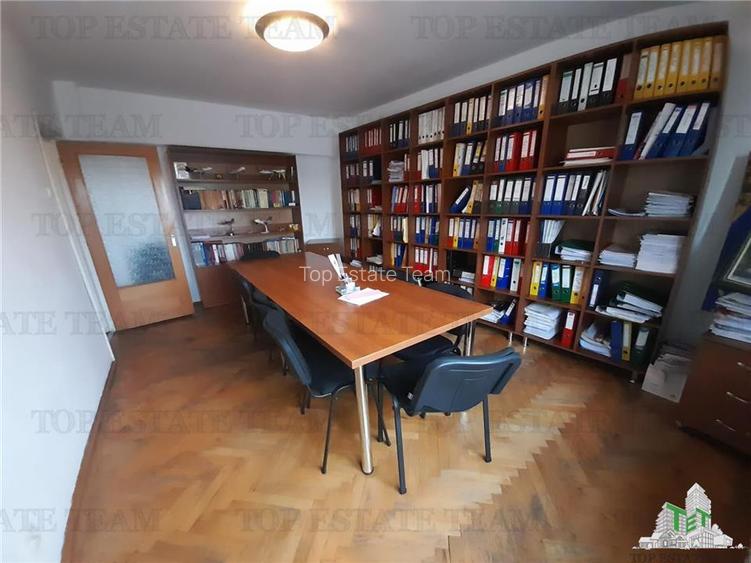 Piata Unirii  chiar la metrou in exclusivitate vanzare 2 camere cu loc de parcar - 14