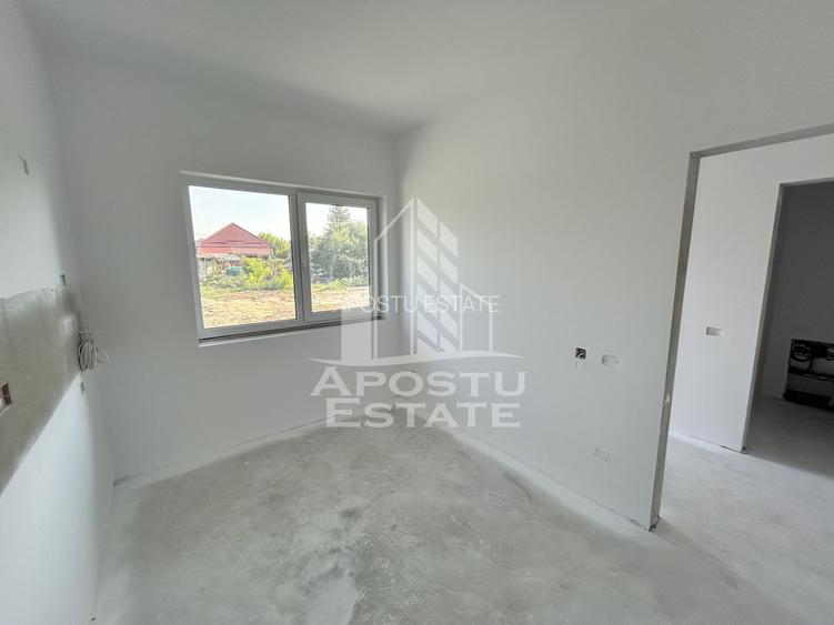 Vand apartament in triplex P+E+M, proiect deosebit, la alb, Sacalaz. - 10