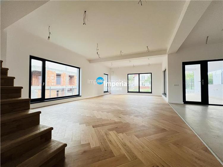 Persoana fizica de vanzare doua VILE DE LUX cu vedere la lac CORBEANCA - 3