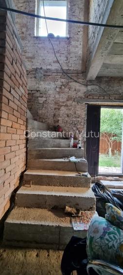 Casa delle vanzare din caramida  - 2