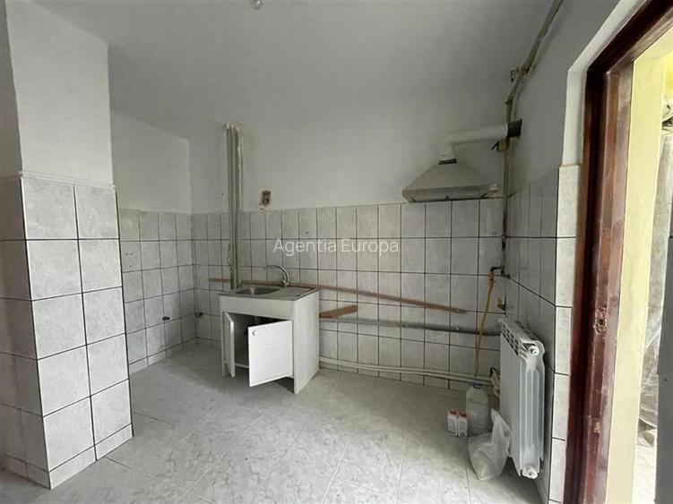 Apartament cu 2 camere de vanzare zona E3 -Tulcea - 4
