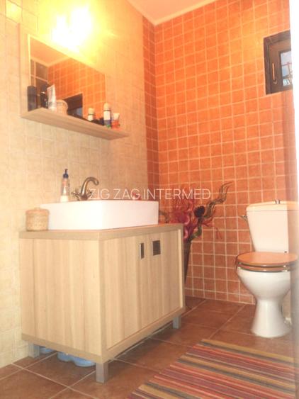 Poiana (Ovidiu) , imobil 4 camere decomandate, constructie 2012 - 13