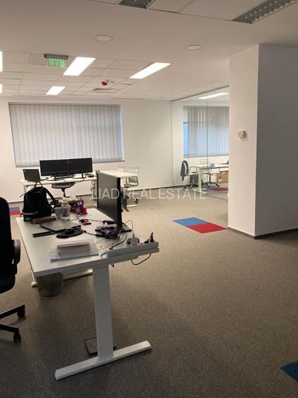 Spatiu 250 mp in cladire birouri Str. Semilunei DOAR ORAR DE SEARA SI NOAPTEA - 37