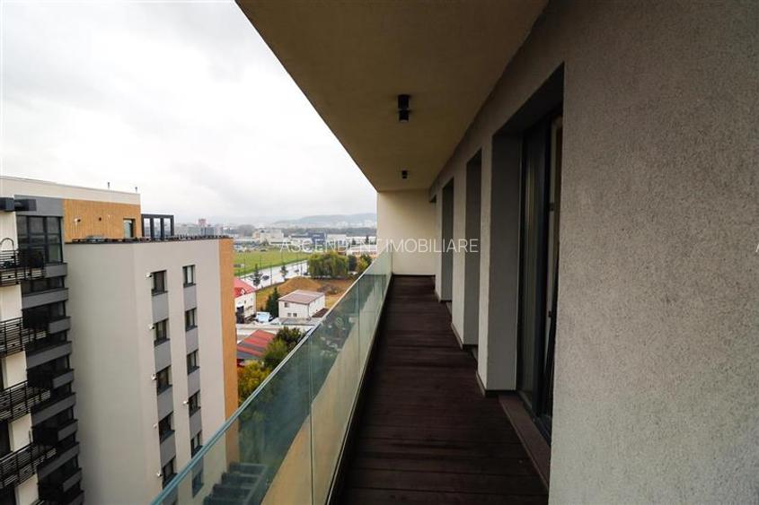 Penthouse Qualis Tractorul Brasov,terasa panoramica,3 balcoane,ales echipat - 30