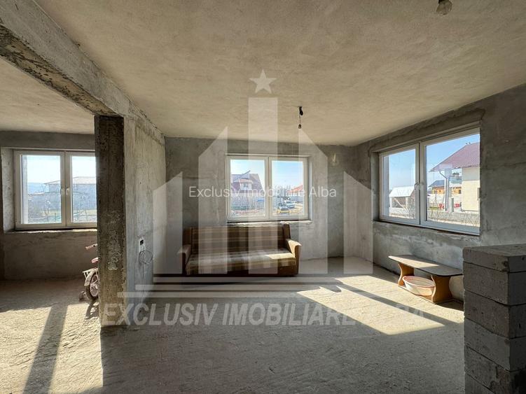 Casa individuala | Semifinisata | 230 mp | 480 mp teren | Partos - 3