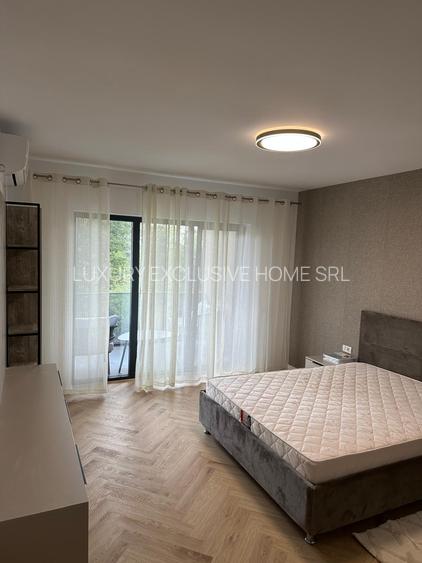 Iancu  Nicolae. 3 camere super lux - 8