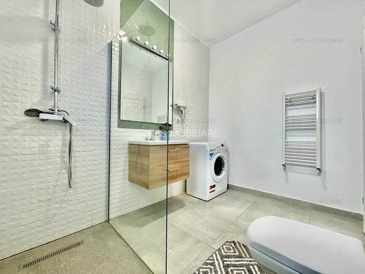 SUPERB / GRADINA GENEROASA / LOC PARCARE - 14