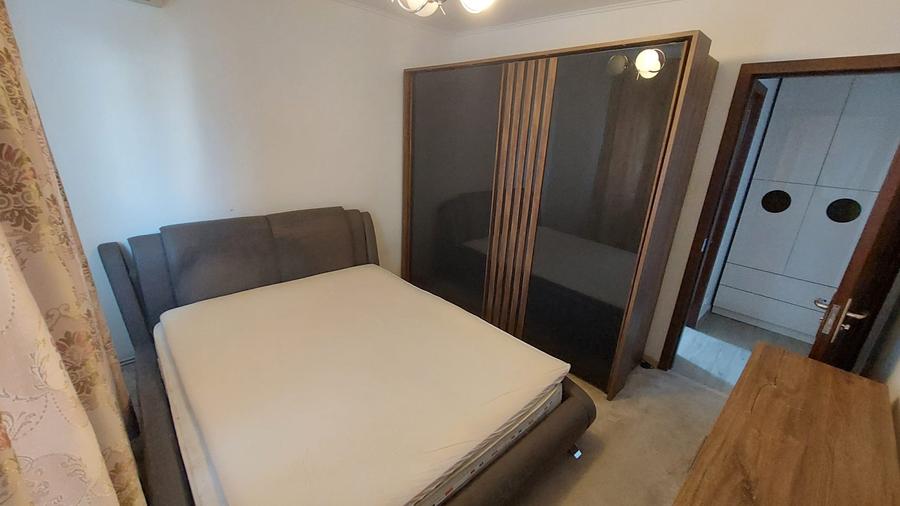 Apartament cu 3 camere in zona Palas-Str.Sf.Lazar