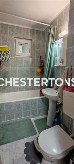 Apartament 2 camere, mobilat, utilat, bloc anvelopat, loc de parcare, langa metr