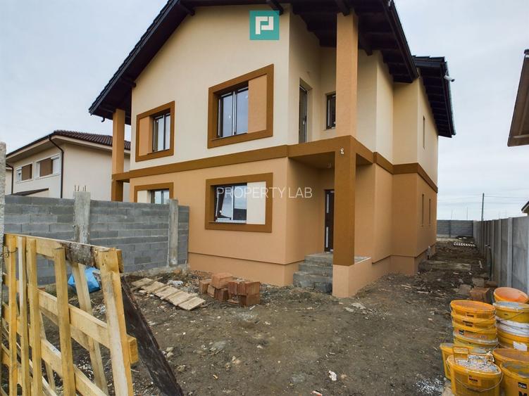 Duplex în Moșnița Nouă, în spate la Castel - 2