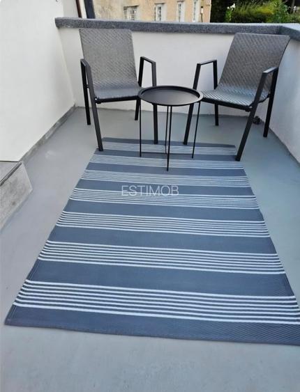 Vand apartament 2 camere renovat la 5 minute de Centrul Istoric - 2