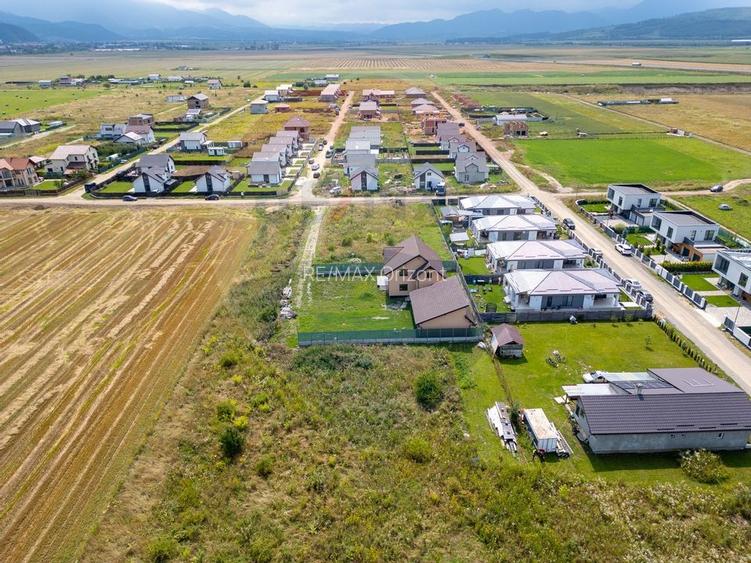 Teren intravilan de vânzare – Cristian, str. Nicolae Titulescu 586 - 4