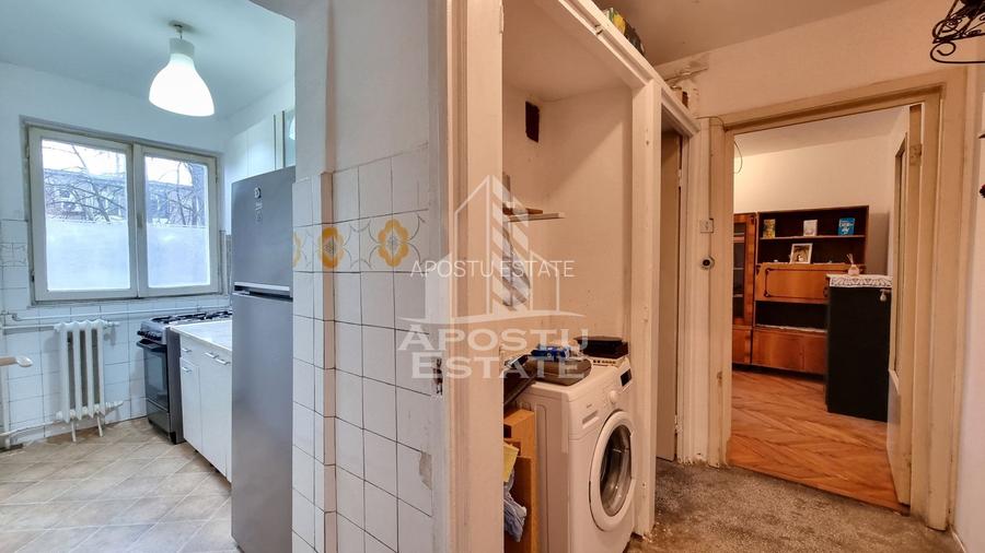 Apartament cu 3 camere, etaj intermediar, zona Dacia - 3