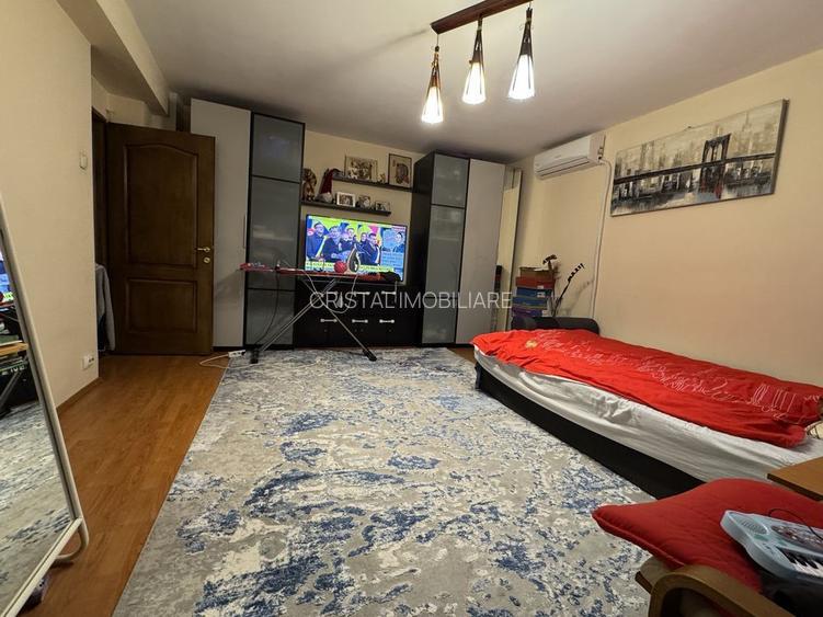 Apartament 2 camere, cu vedere la Parcul Tineretului. Centrala proprie. Parcare. - 3