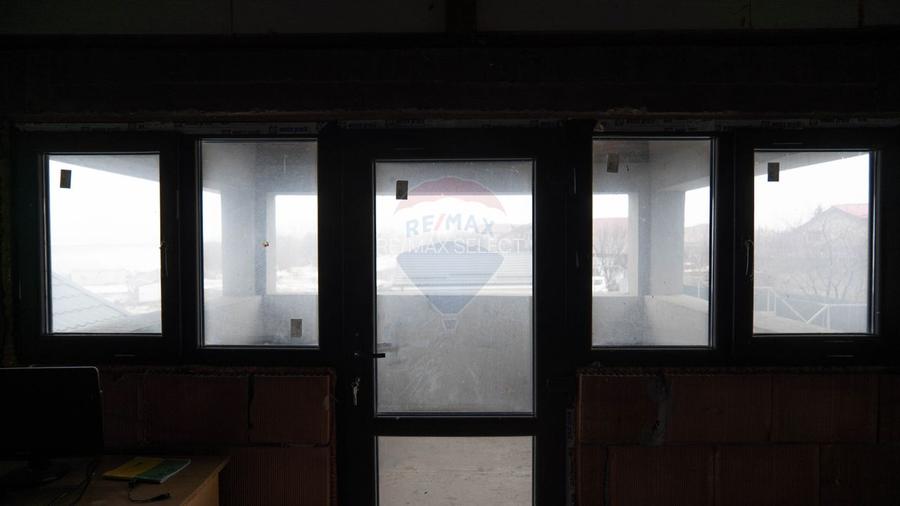 Vilă cu piscină –ideală pentru familie sau pensiune, Bacu-acces A1/A0 - 34