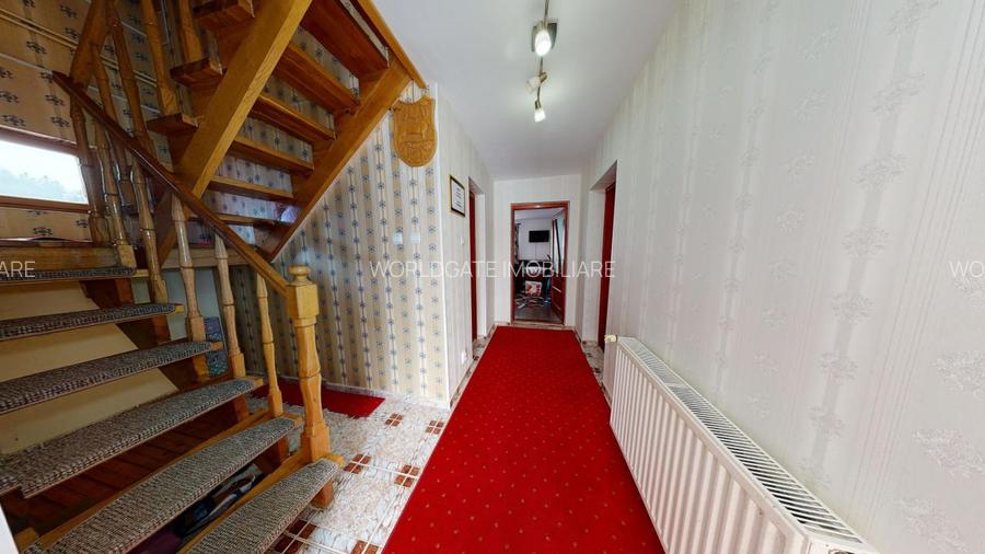 Vila Centrala cu Vedere Unica la Castelul Bran - 13