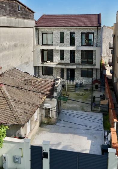 Vila cu potential rezidential sau investitie Faleza Nord 300 m de mare - 12