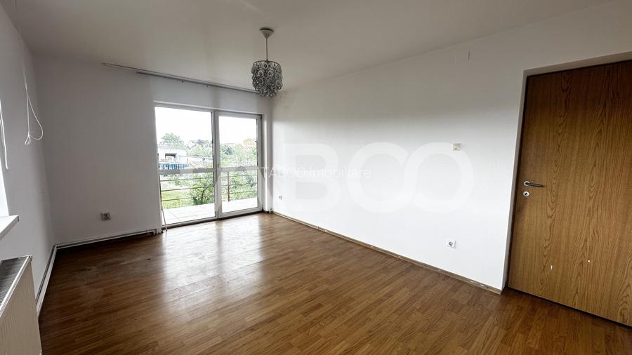Apartament de vanzare 3 camere nemobilate cu balcon zona Trei Stejari - 5