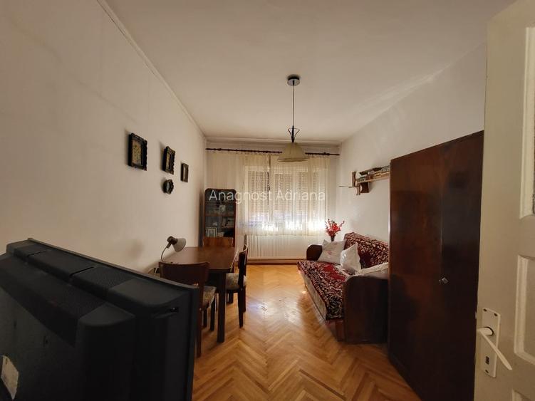 Casă monumentală pe 3 nivele, 5 camere, garaj și curte generoasă – Zona Decebal - 2