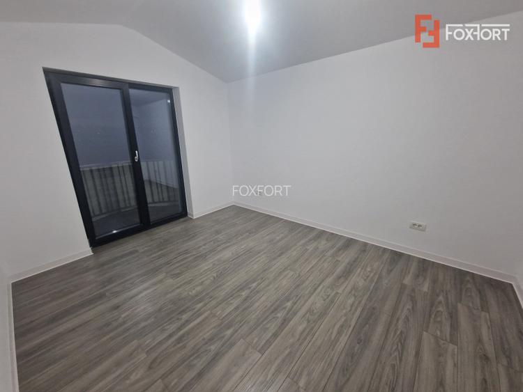 Duplex de vanzare cu 3 camere si teren de 309 mp - Recas - 5