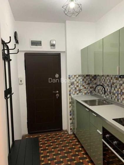 Garsoniera ultracentral piata romana- Ase - 7