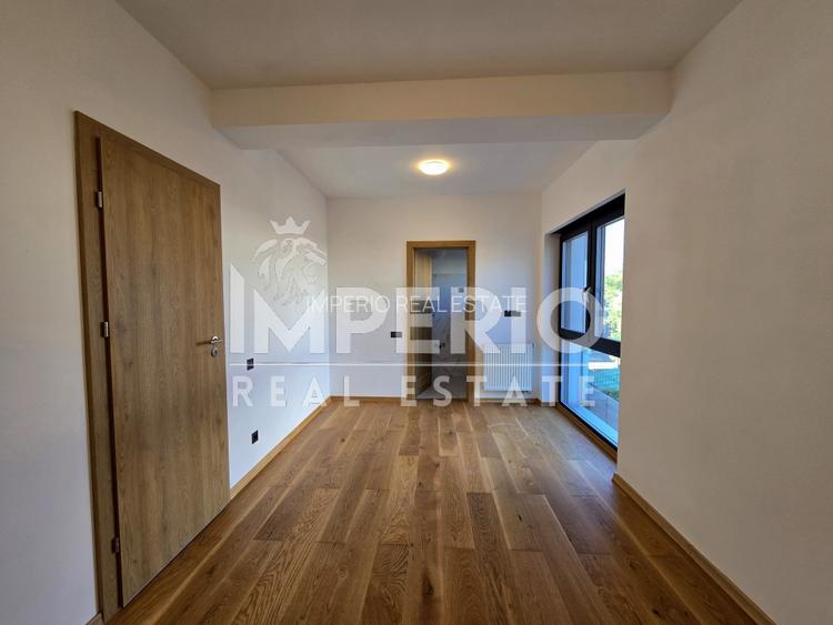 Imobil cu 436 m utili ideal pentru casa, birouri s-au alta destinatie! - 3