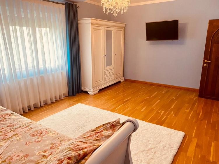 |De inchiriat Vila 9 camere|Complet mobilat si utilat