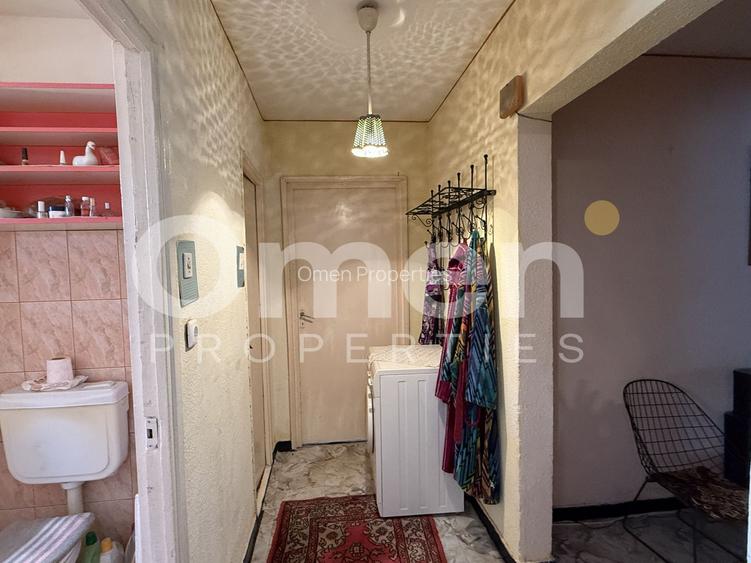 Apartament cu 4 camere; 74.66 mp, decomandat, Bd. Decebal - 10