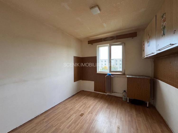 Cartier Florilor, Aleea Violetelor, garsoniera cu baie separata pe etaj - 2