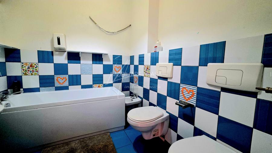 Apartament cu 5 camere si curte de 358 mp. - 27