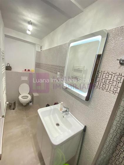 Spatiu comercial 70 mp de inchiriat | salon 3 camere | zona Centrala | - 4