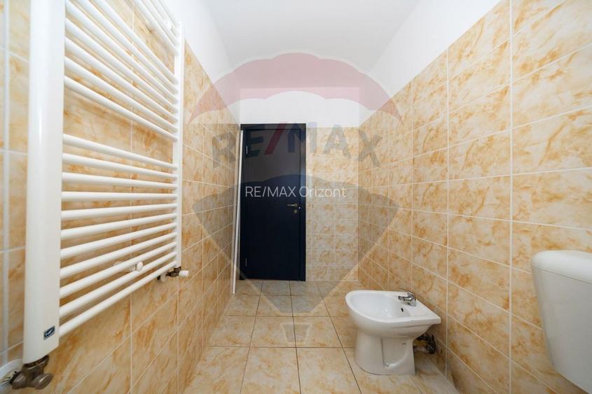Apartament spatios 3 camere de vanzare in Subcetate - 8