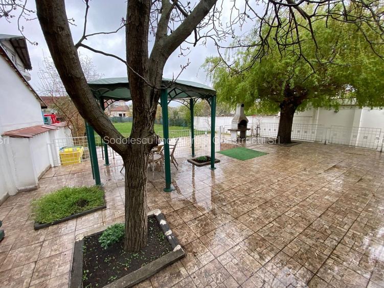 Vilă zona Liviu Rebreanu - 27