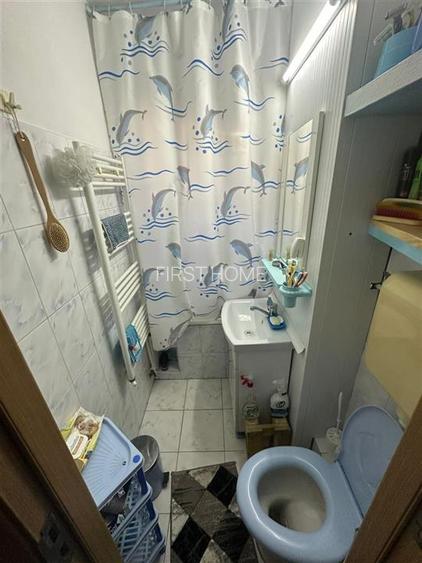 Ap 3 cam, Sud scoala nr 8, 50mp utili, et 1/4, CT - 6