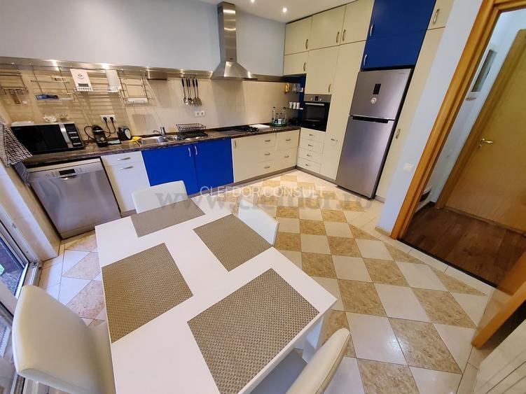 Vilă cu acces la piscina langa Jolie Ville - 9