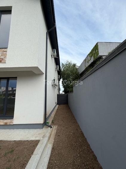 Apartament cu curte 70 mp - 2