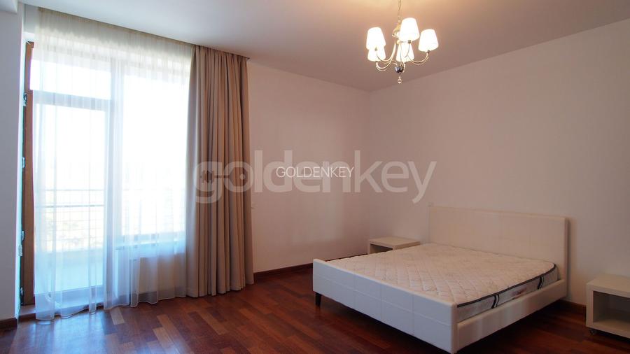 Apartament cu 4 camere si vedere panoramica spre lac - 7