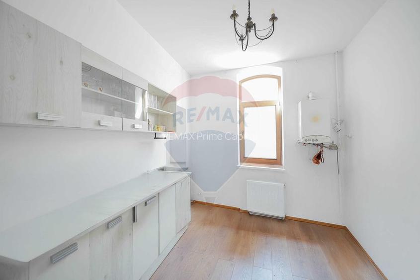 Spațiu Comercial + Birouri de Închiriat – 235 mp – Ultracentral - 11