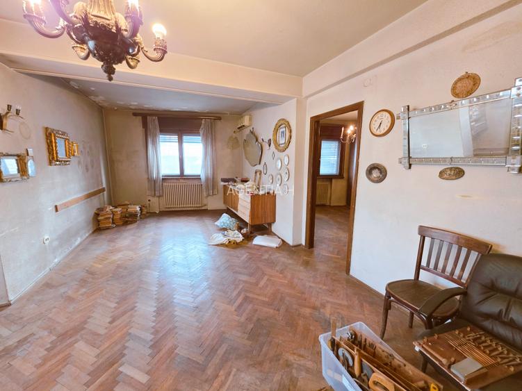 Caderea Bastiliei, apt. 2 camere, etaj 1, balcon,50mp, pe lista de U 3 - 38