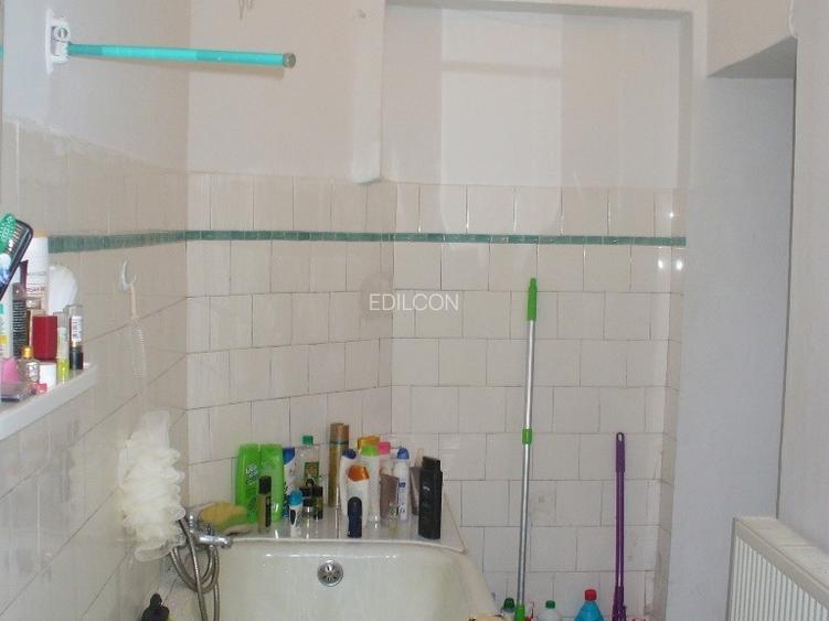 Apartament la casa zona centrala - 10