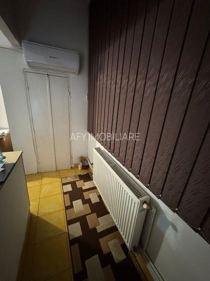 De vanzare Apartament  2 camere P-ta Sfintii Voievozi- Victoriei - 3