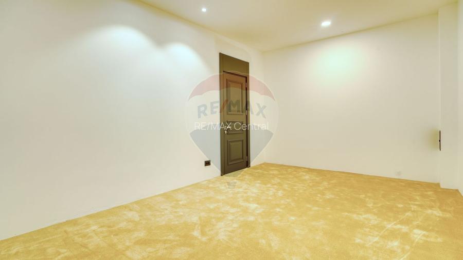 Design, Panoramă și Exclusivitate — Calea Poienii - 8